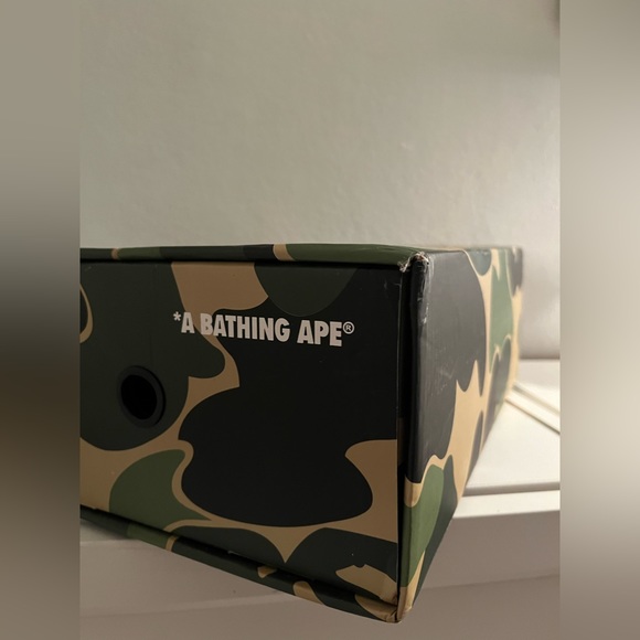 Brand New BAPE Silver and White Sneakers - Picture 6 of 6